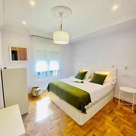 Apartment Atico Plaza Gijon