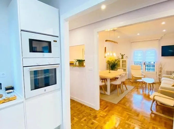 Atico Plaza * גיחון